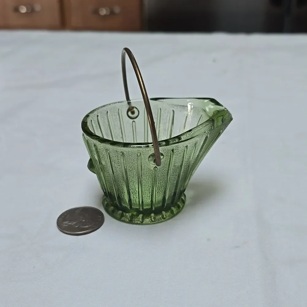 Vintage Hazel Atlas Little Coal Bucket Ashtray With Handle Green Glass 2